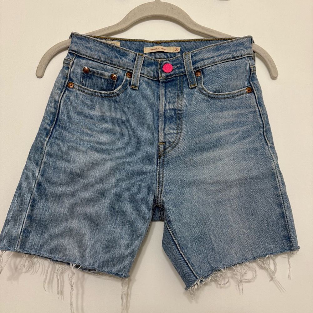 Levi’s Premium Wedgie Shorts